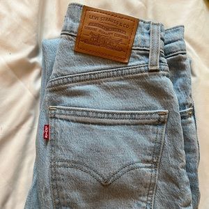 70's High Rise Slim Straight Women's Jeans 25W x 29L worn once